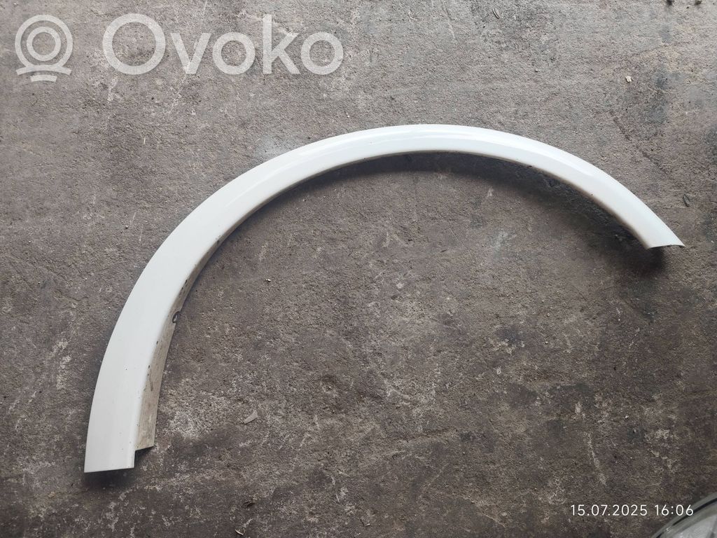 Volvo C30 Priekšējās arkas apdare 