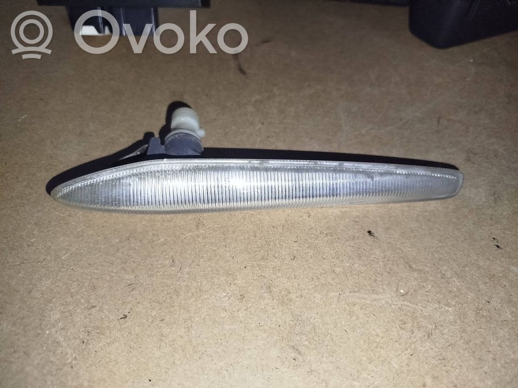 Alfa Romeo 159 Front fender indicator light 