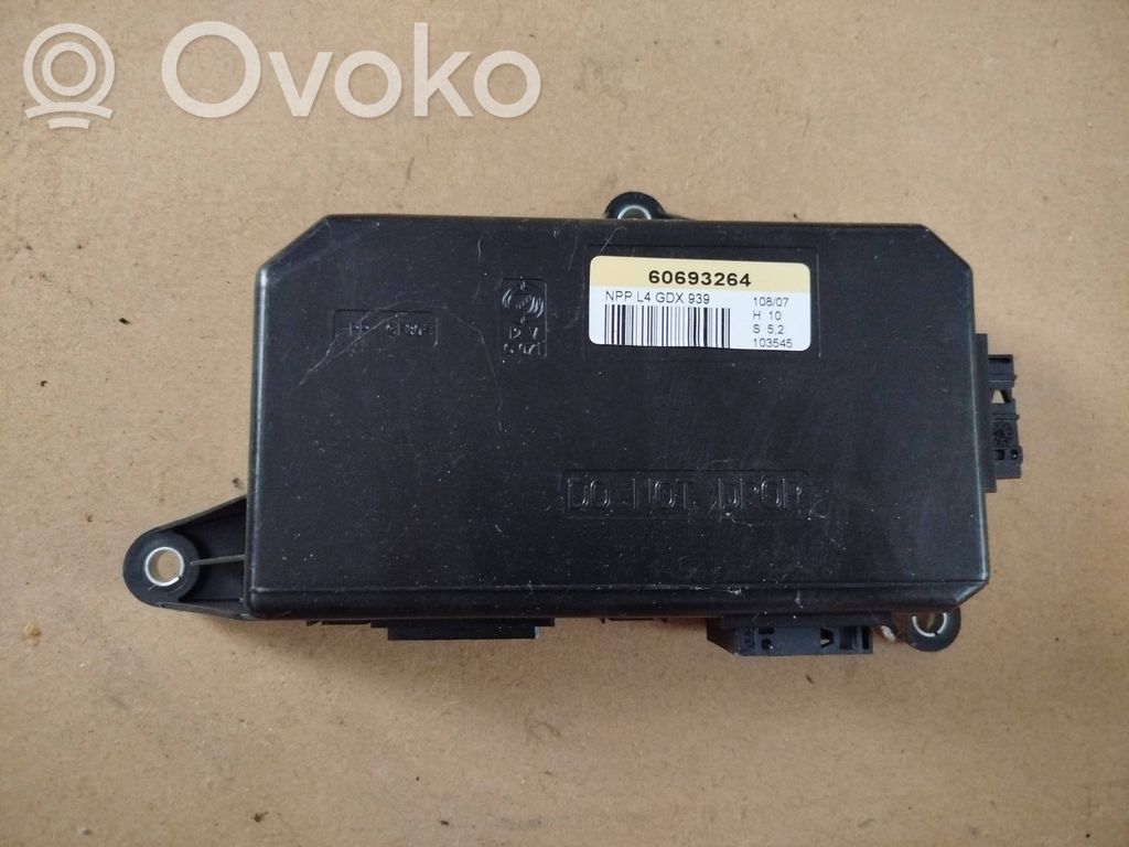 Alfa Romeo 159 Door control unit/module 