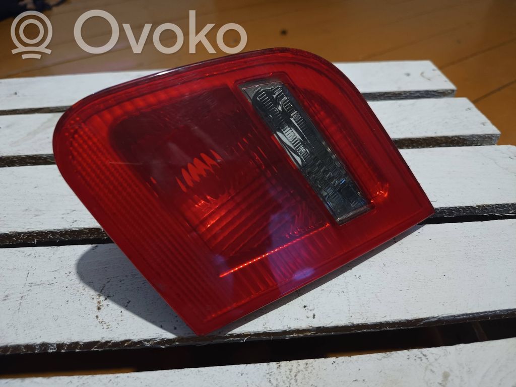 BMW 3 E46 Takaluukun takavalot 
