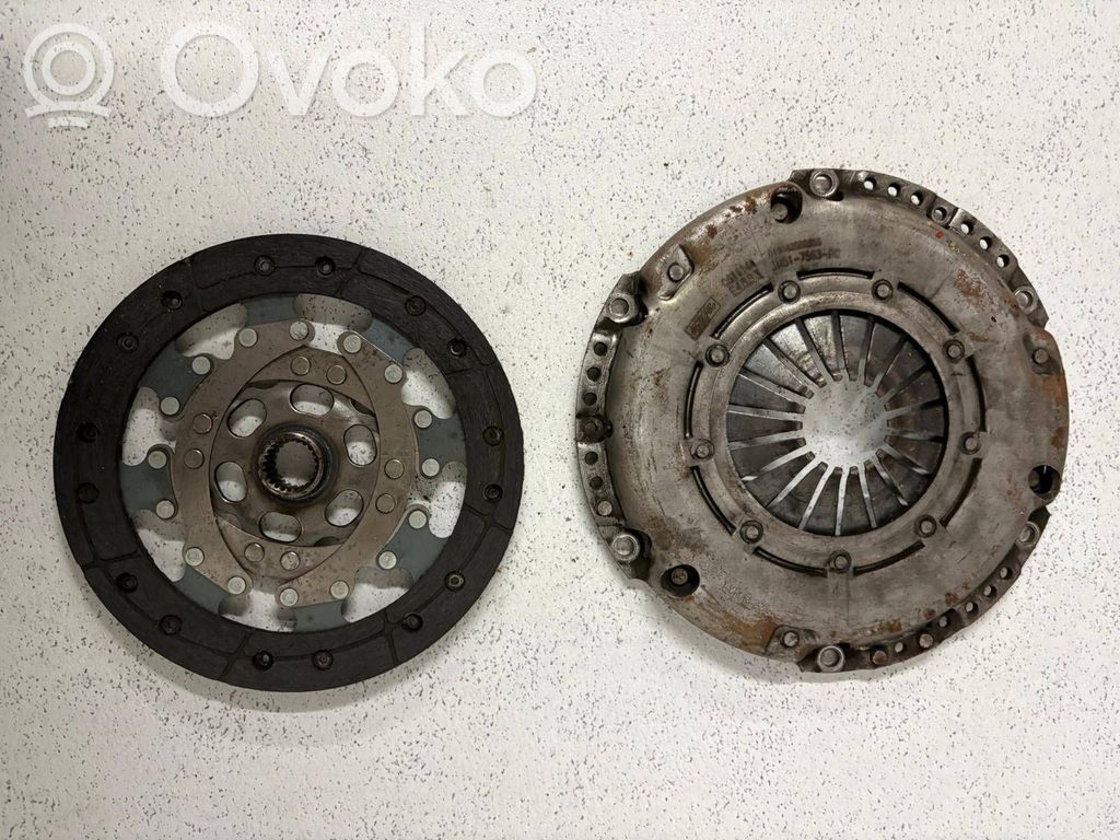 Volvo S40 Sankabos komplektas 