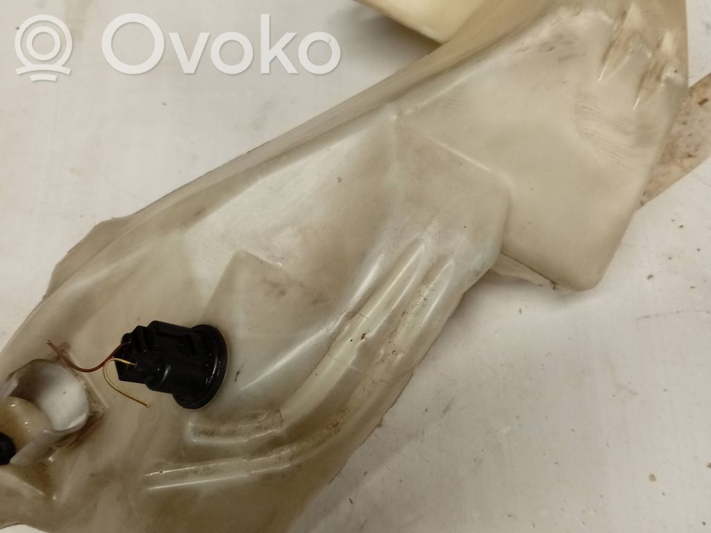 Audi A4 S4 B6 8E 8H Zbiornik płynu do spryskiwaczy szyby przedniej / czołowej 