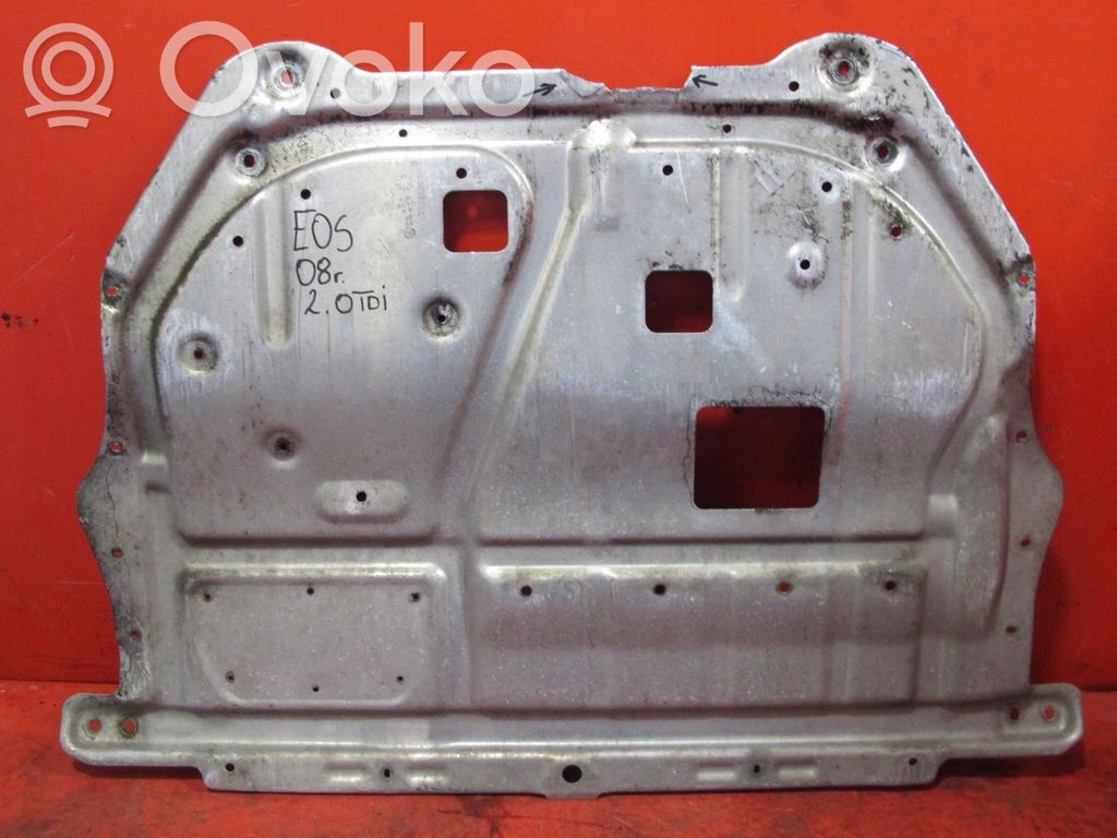 Volkswagen Eos Engine splash shield/under tray 
