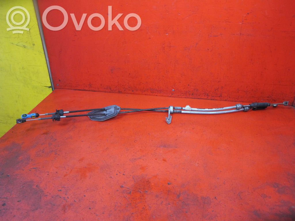Gear shift cable linkage