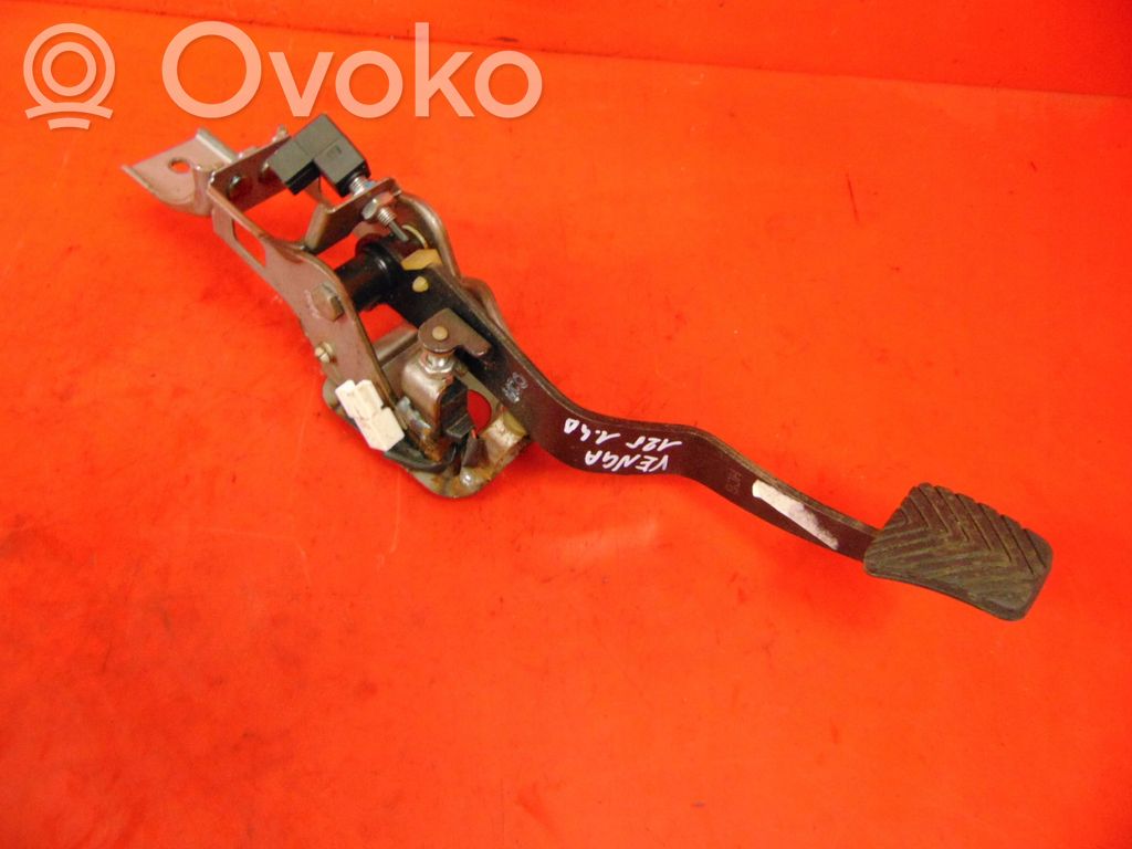 KIA Venga Sankabos pedalas 