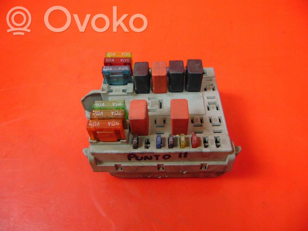 Fiat Punto (188) Fuse module 