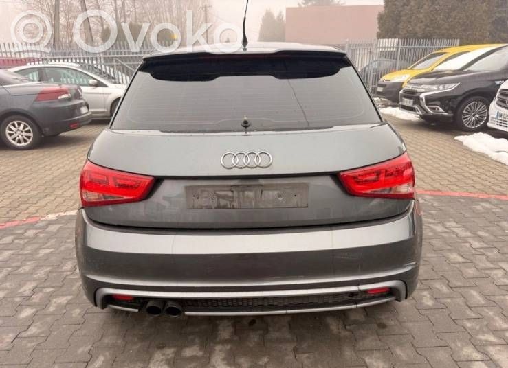 Audi A1 Takaluukun/tavaratilan kansi 