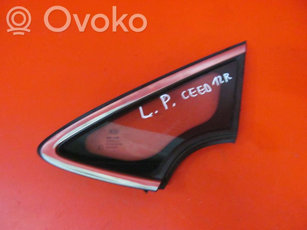 KIA Ceed Front triangle window/glass 