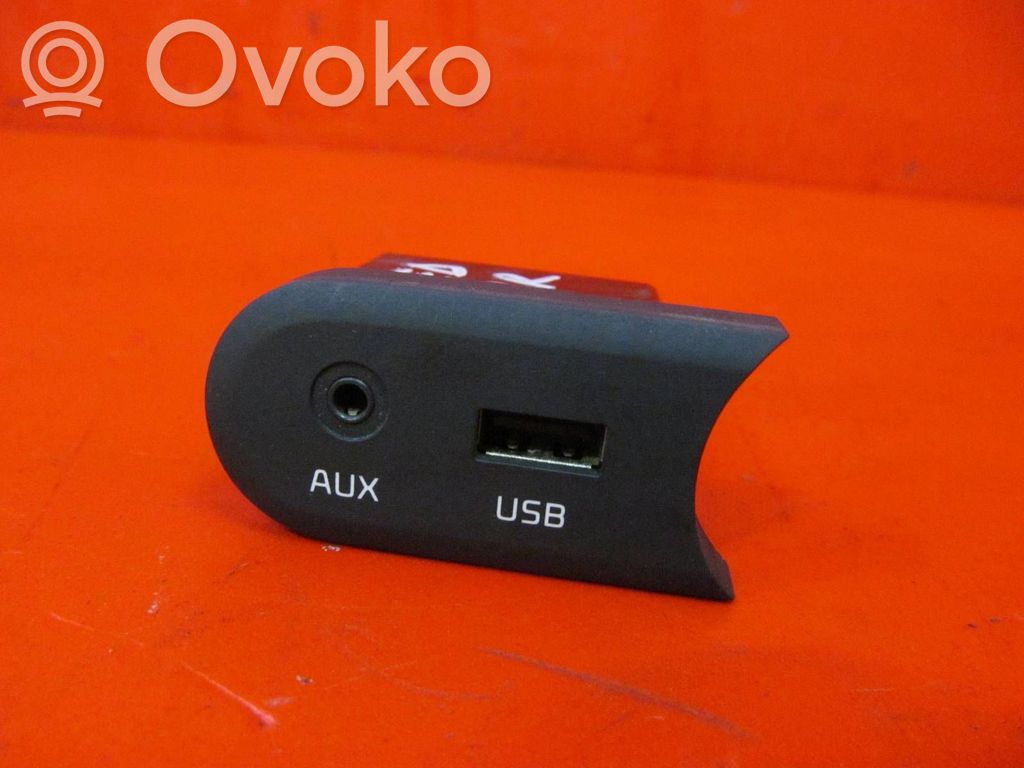 KIA Ceed USB jungtis 