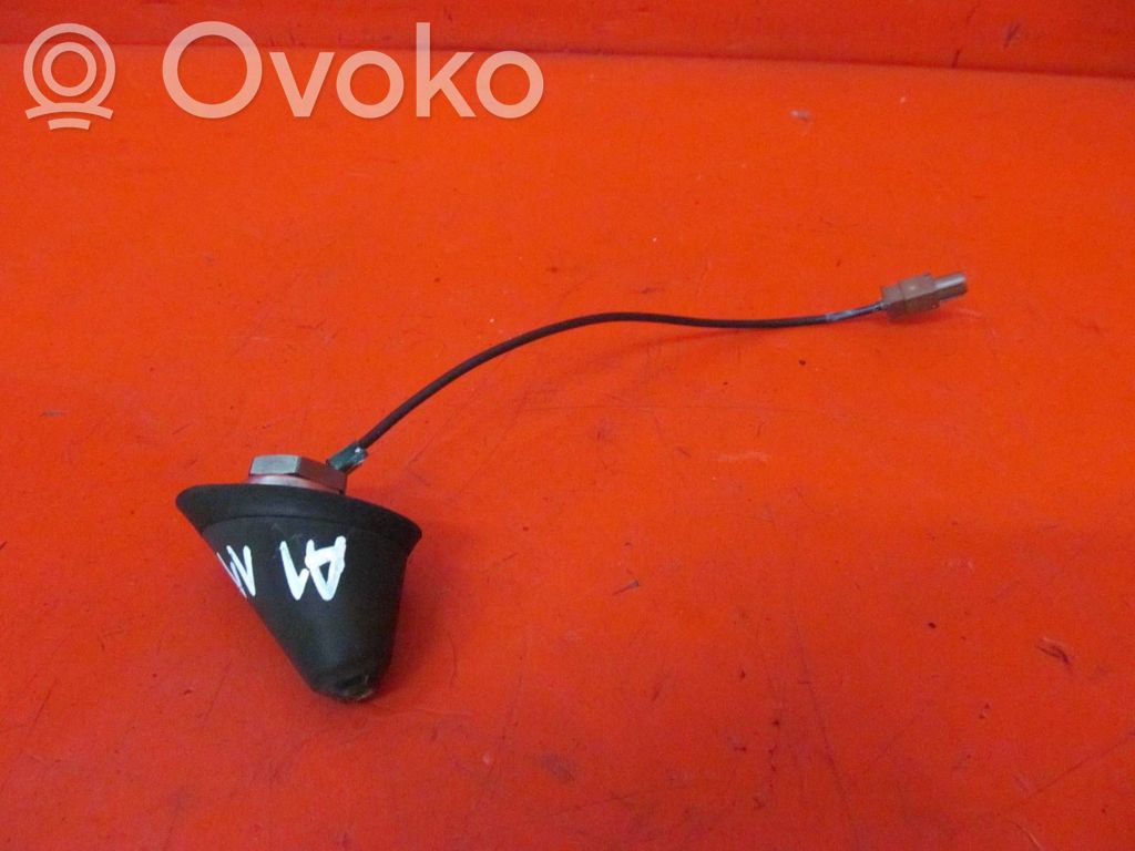 Audi A1 GPS-pystyantenni 