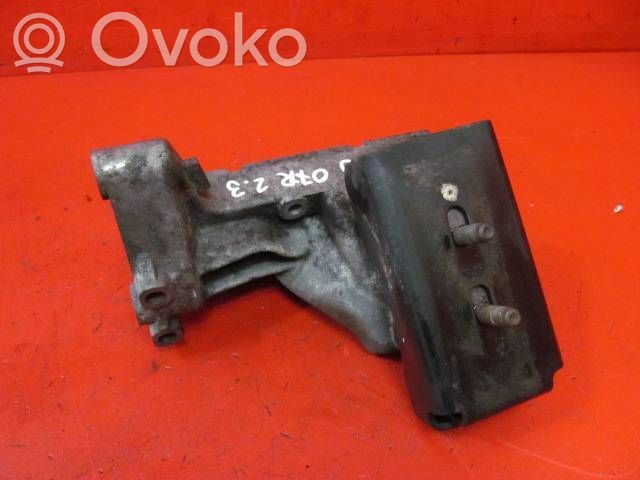 Iveco Daily 35 - 40.10 Engine mounting bracket 