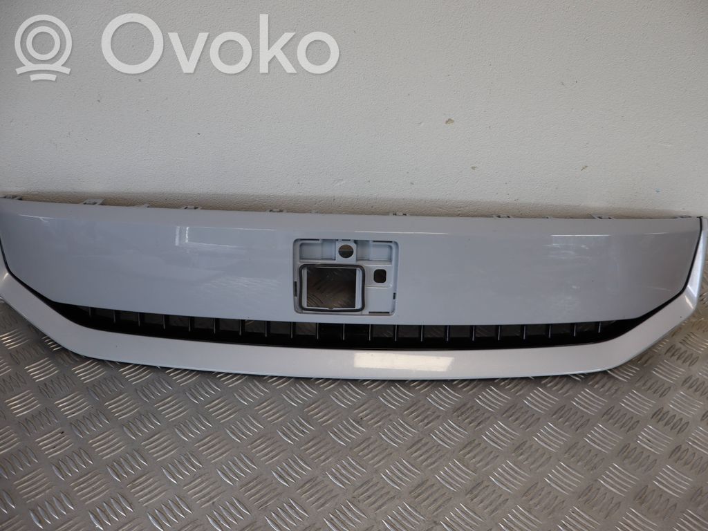 Polestar 2 Etusäleikkö 