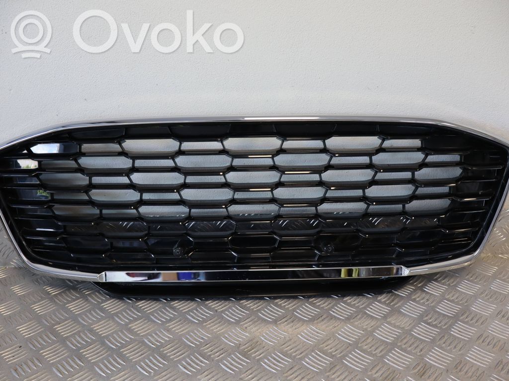 Ford Puma Front grill 