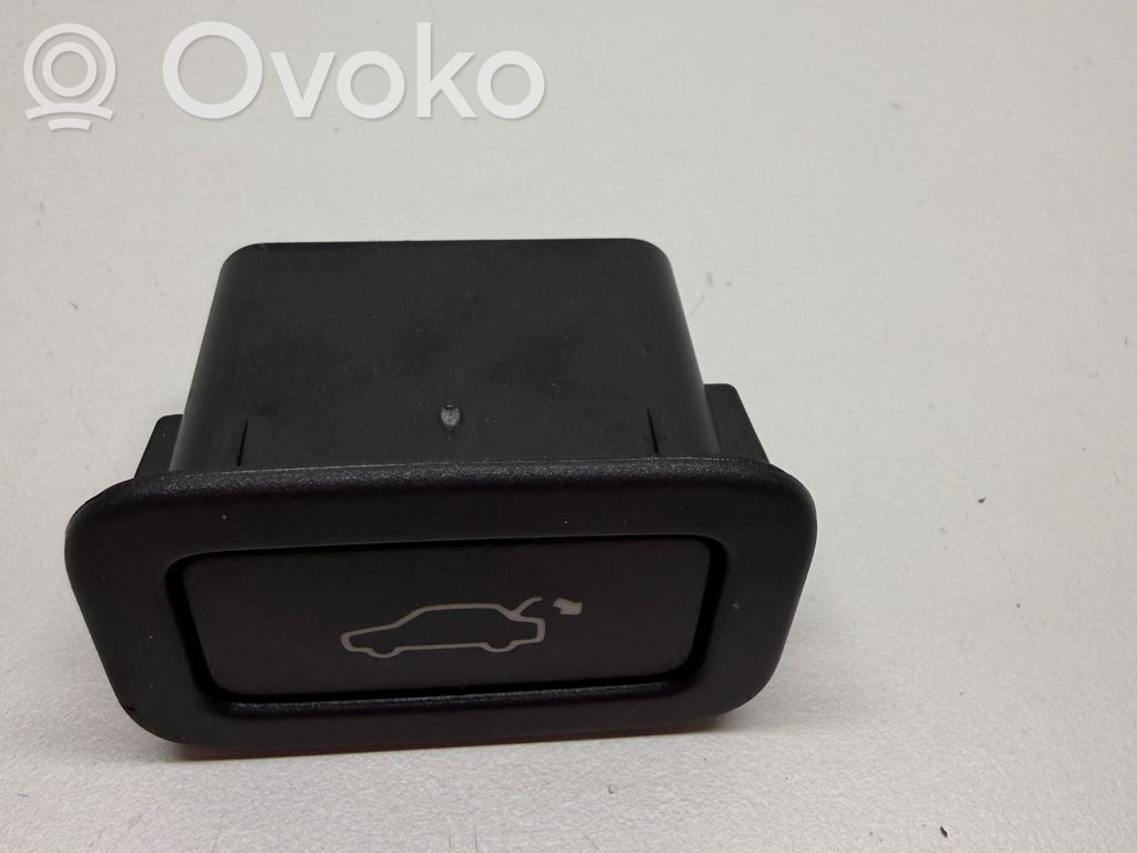 Volvo XC60 Botón interruptor de maletero abierto 