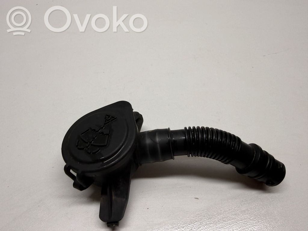 BMW 1 F20 F21 Tubo riempimento della vaschetta del liquido lavavetri 