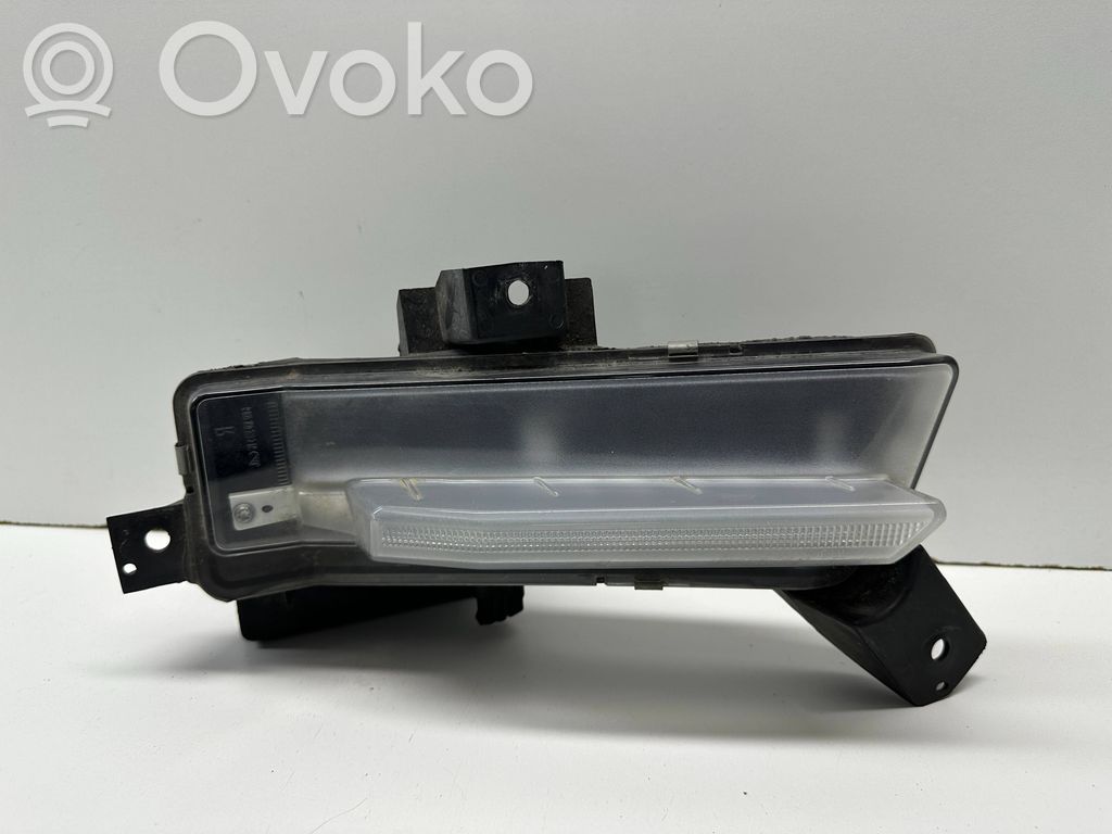 Światło przeciwmgłowe przednie   F00HTG501600,052016B120V,A1ACAUX,10EEG130022,130732944300,22907456,23433654,6002TA0300