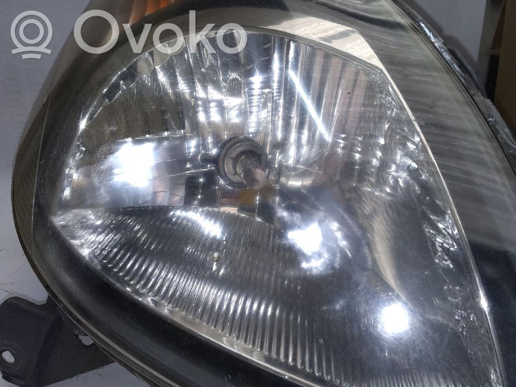 Toyota Yaris Phare frontale 