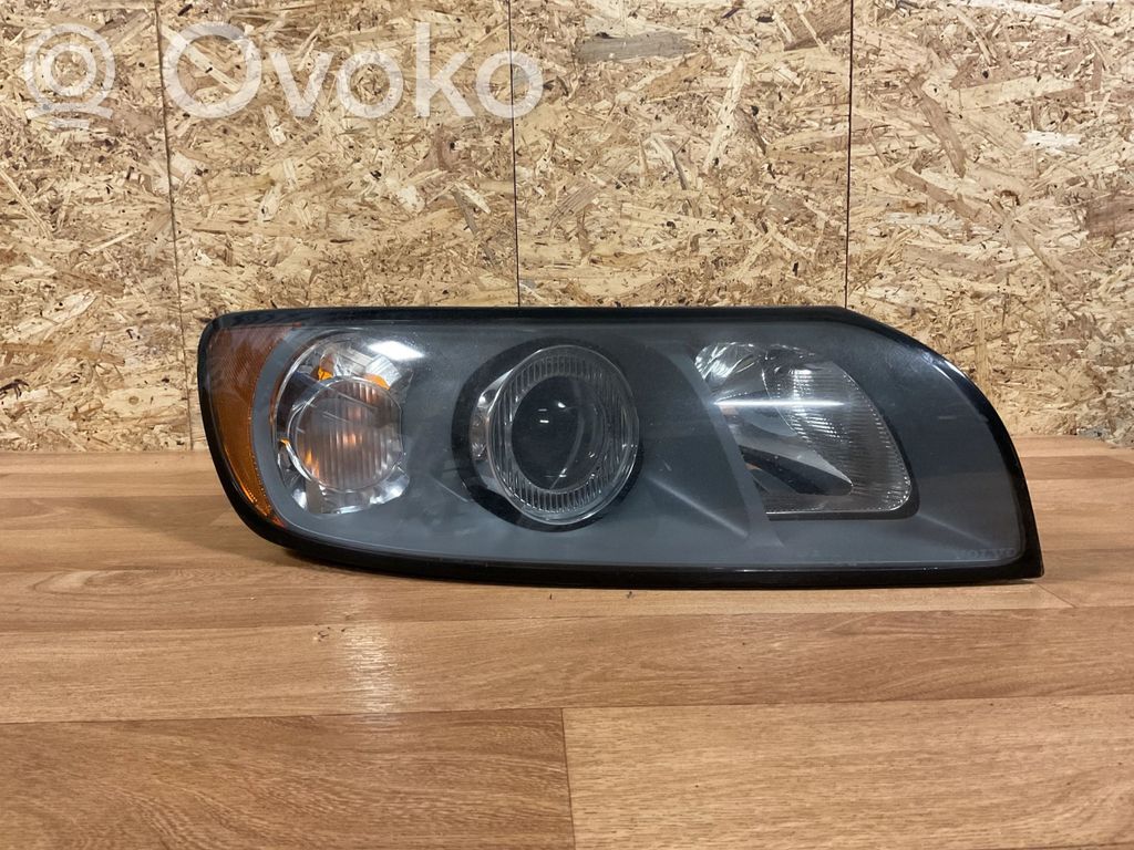 Volvo V50 Lampa przednia 