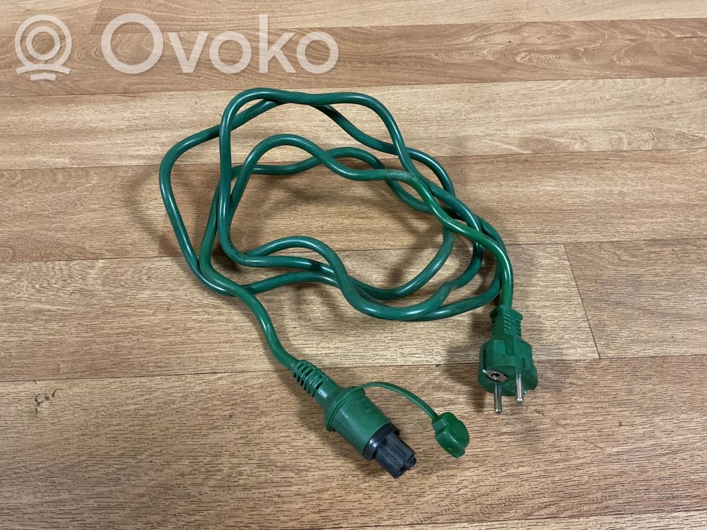Volvo V70 Electric engine pre-heating system (optional) 