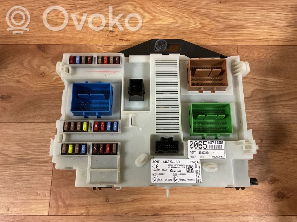 Ford Mondeo MK IV Módulo de fusible 