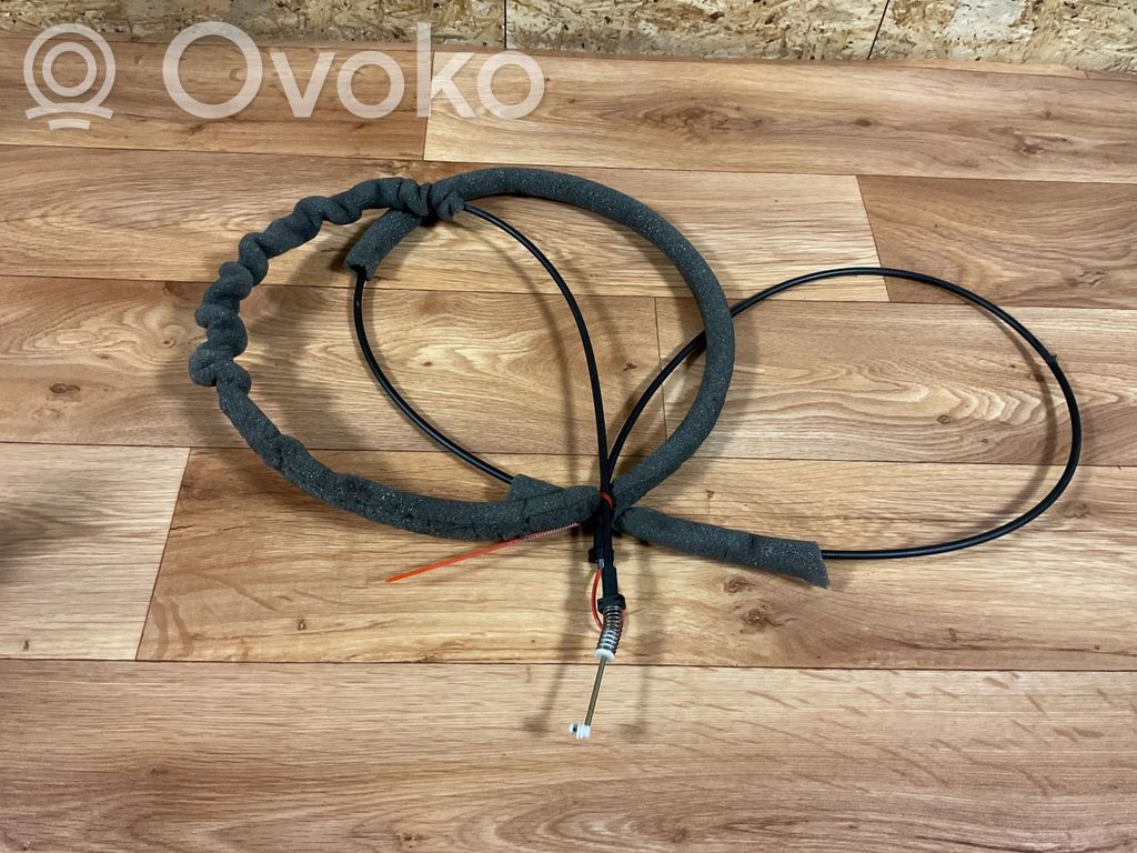 Loading door cable line