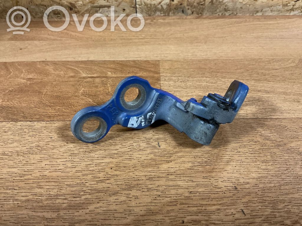 Ford Focus Front door upper hinge 