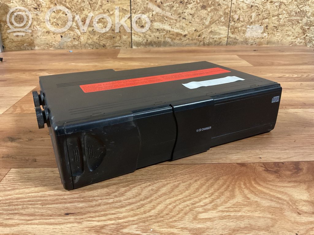 BMW 5 E39 CD/DVD чейнджер 