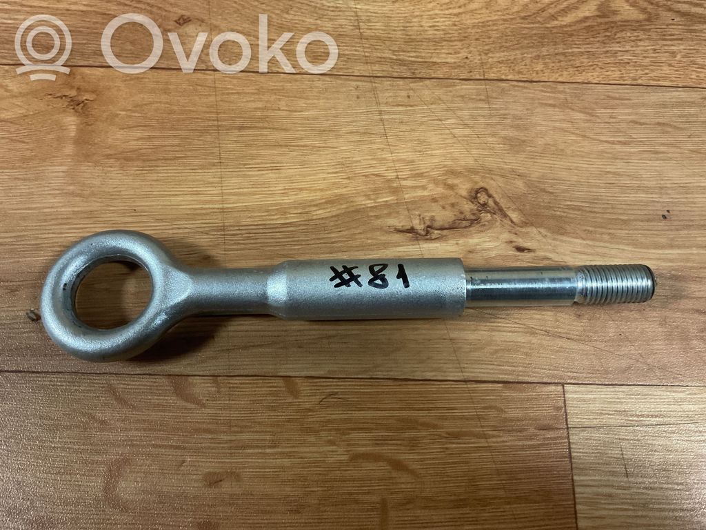 Volvo V70 Anillo de remolque 