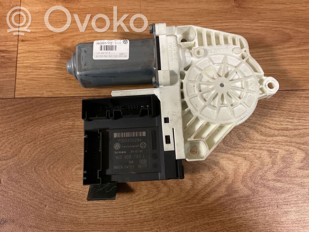 Volkswagen PASSAT B6 Silnik regulatora szyby drzwi przednich 