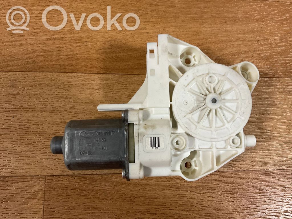 Ford Focus Priekinio lango pakelėjo varikliukas 