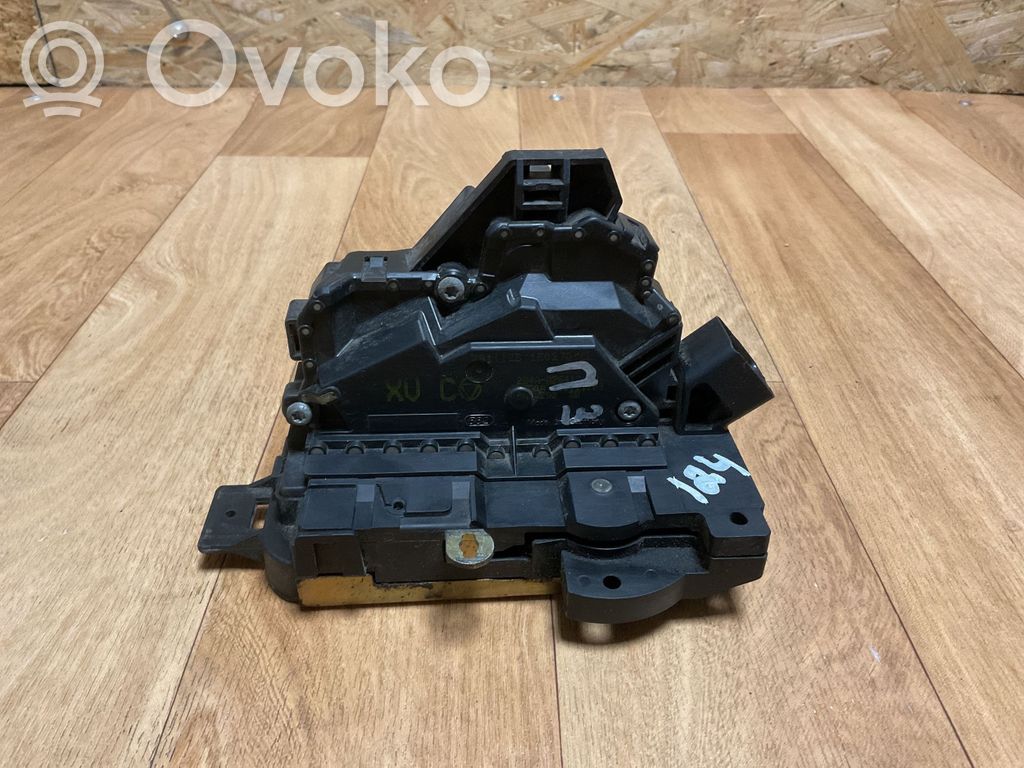 Ford Focus Takaoven lukko 