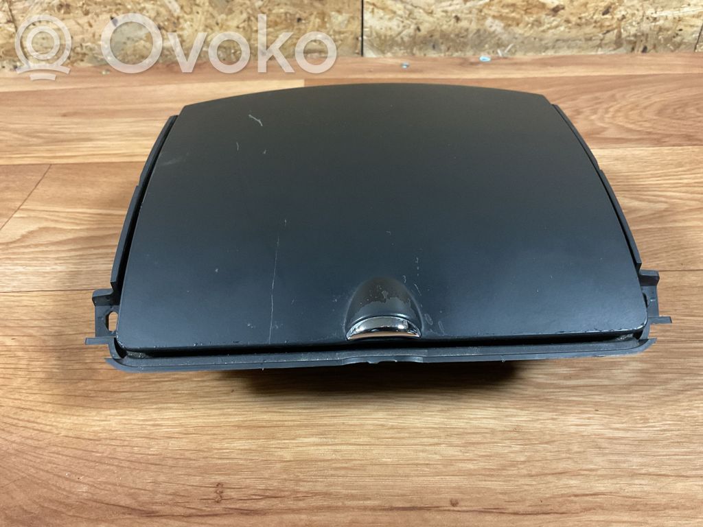 Nissan Note (E11) Daiktadėžė 