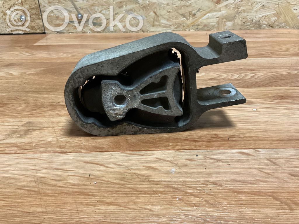 Ford Mondeo MK IV Engine mount bracket 