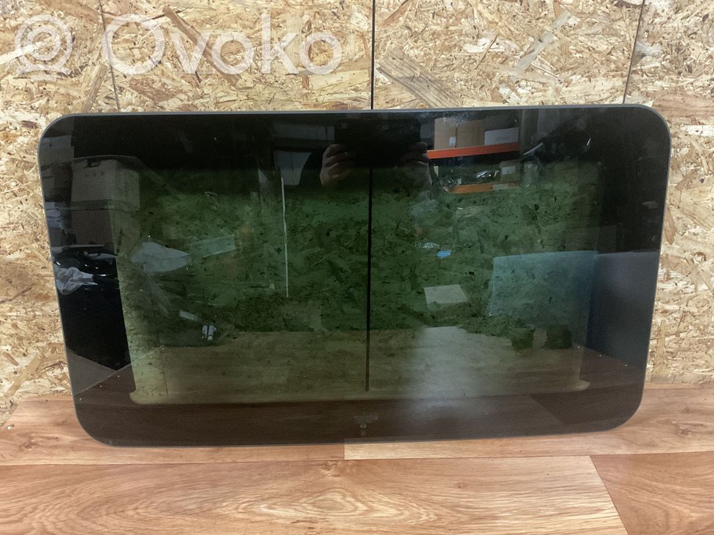 Lūkas stikls   128186143,811697058,54128186143