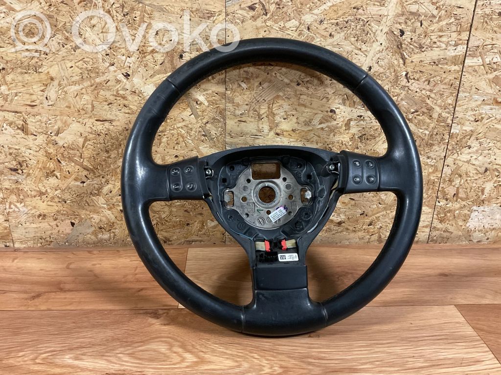 Kierownica   3C0419091,27122005,05S61866000A