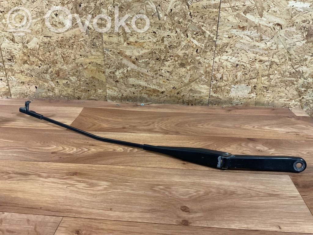 Ford Focus Wischerarm vorne 