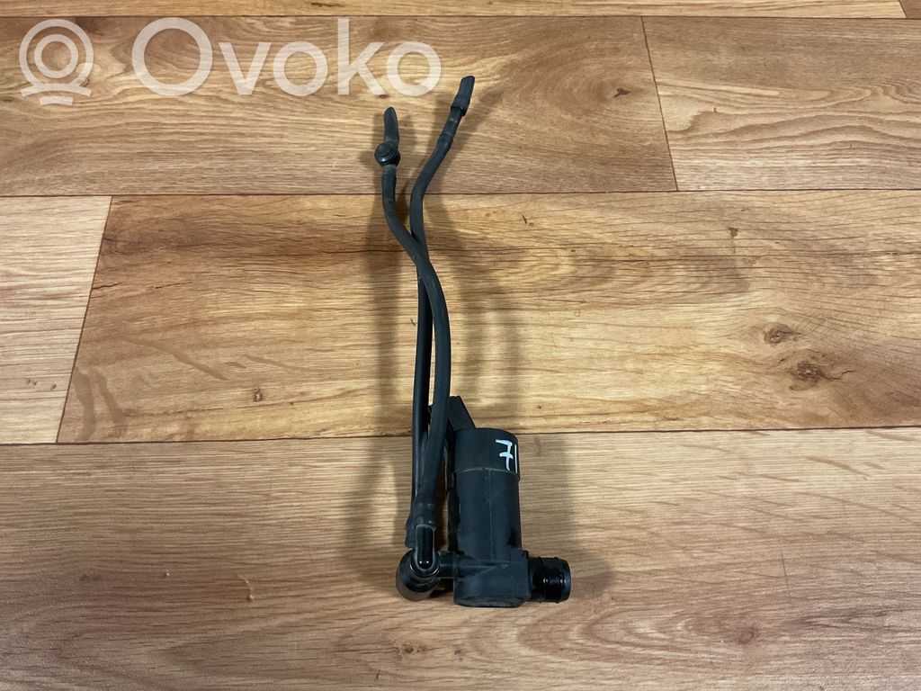 Ford Mondeo MK IV Windscreen/windshield washer pump 