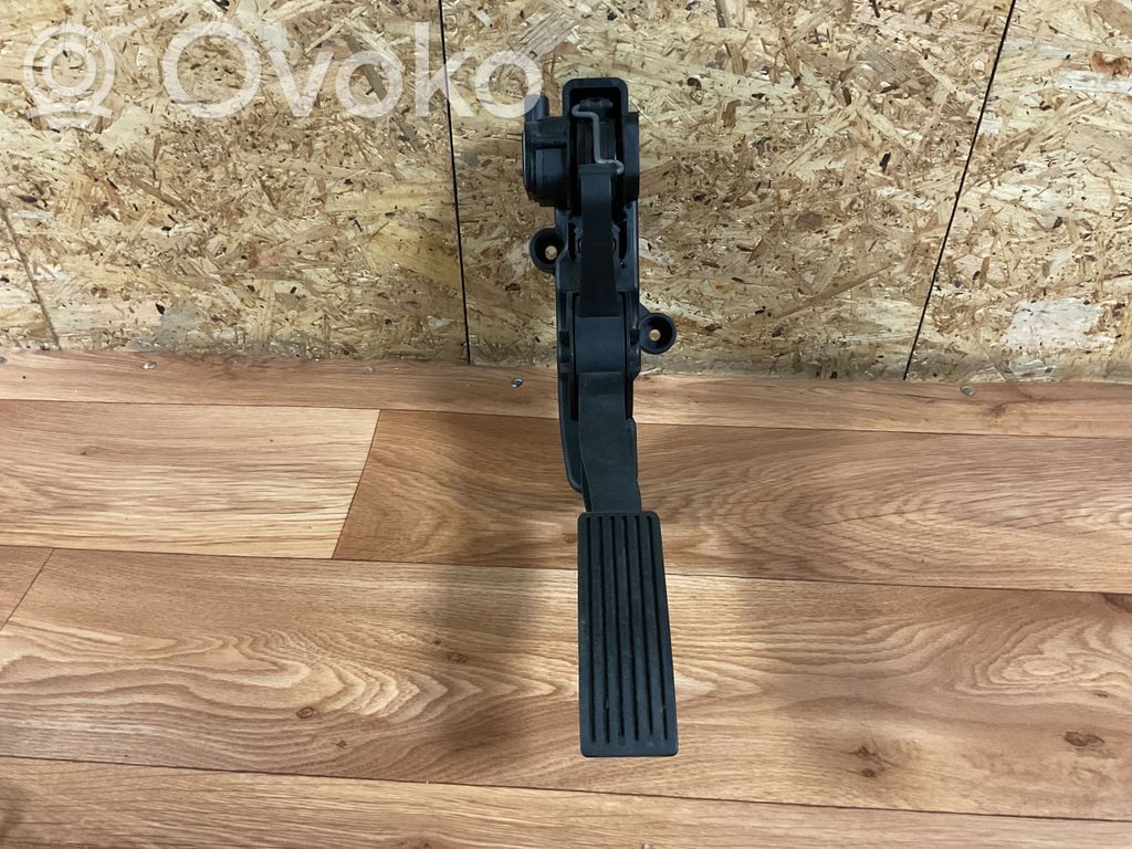 Mercedes-Benz B W245 Accelerator throttle pedal 