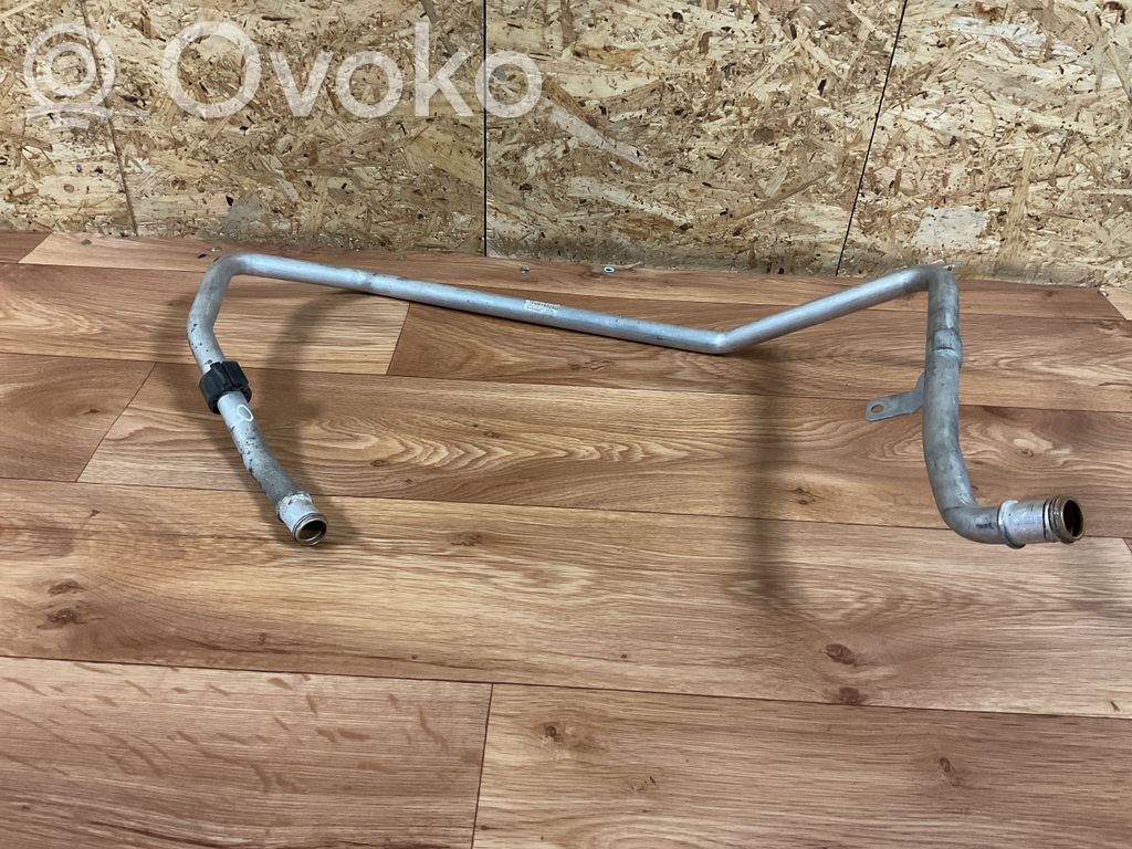 Volkswagen Touareg II Przewód / Wąż chłodnicy 