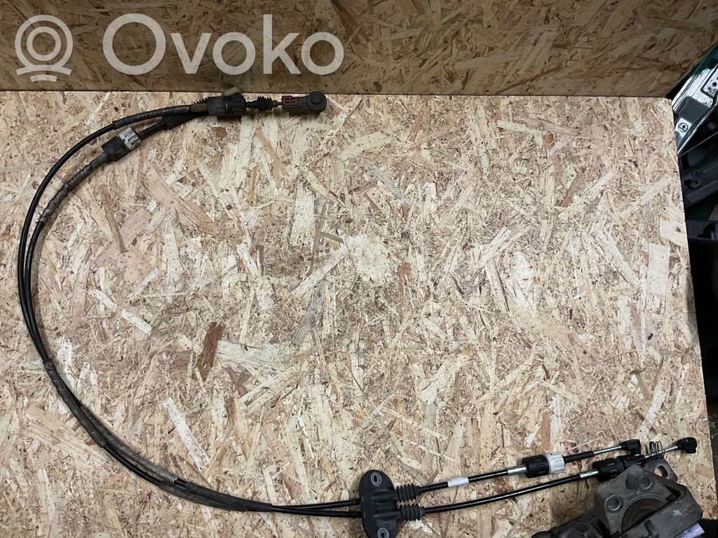 Ford Focus Gear shift cable linkage 