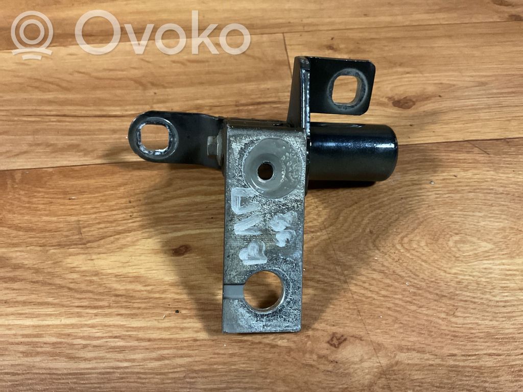 Ford Mondeo MK IV Front door upper hinge 