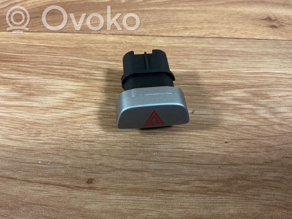 Ford Focus Hazard light switch 