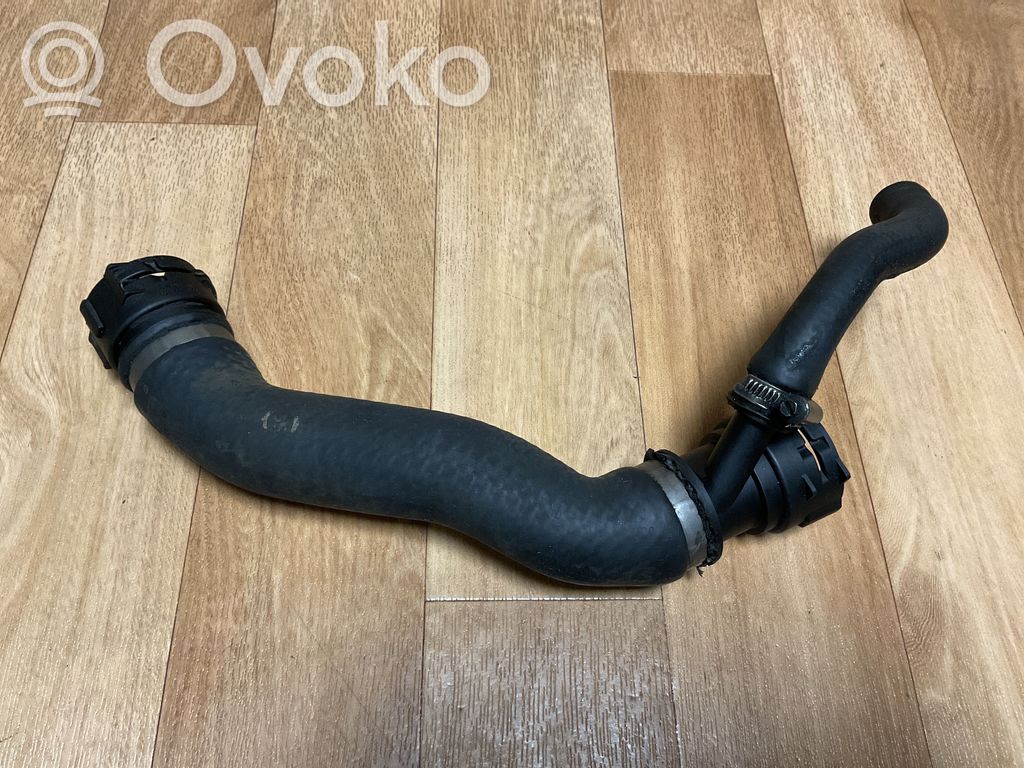 BMW 5 E39 Engine coolant pipe/hose 