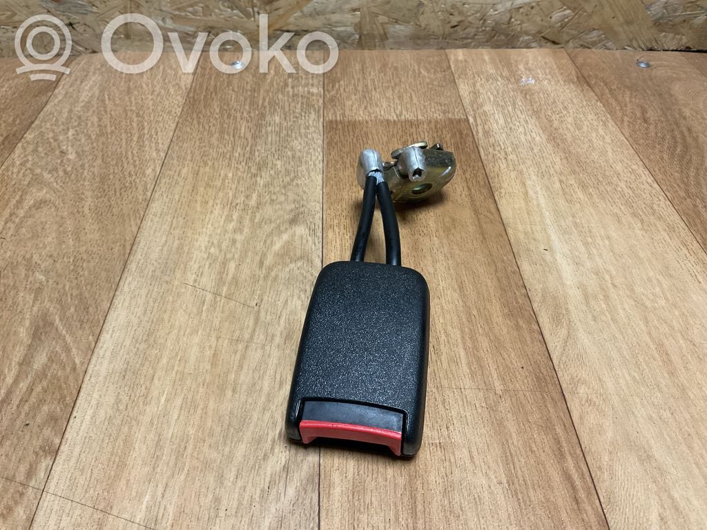 Volkswagen PASSAT B5 Aizmugurējās jostas sprādze 