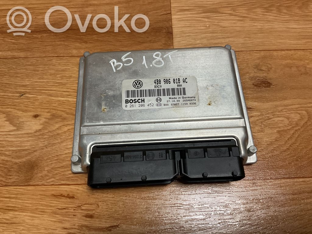 Volkswagen PASSAT B5 Engine control unit/module 