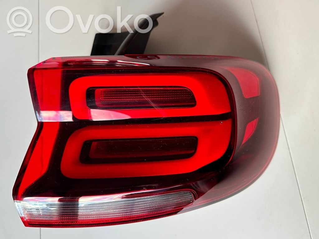 Citroen C5 Aircross Aizmugurējais lukturis virsbūvē 
