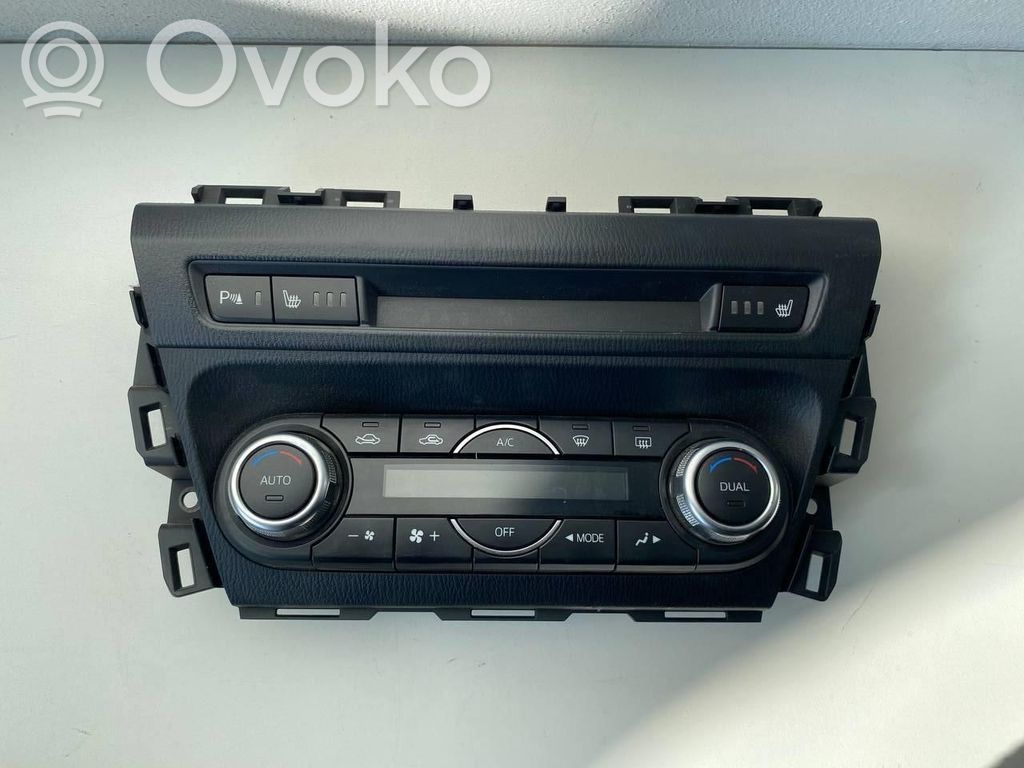 Mazda 3 III Climate control unit 