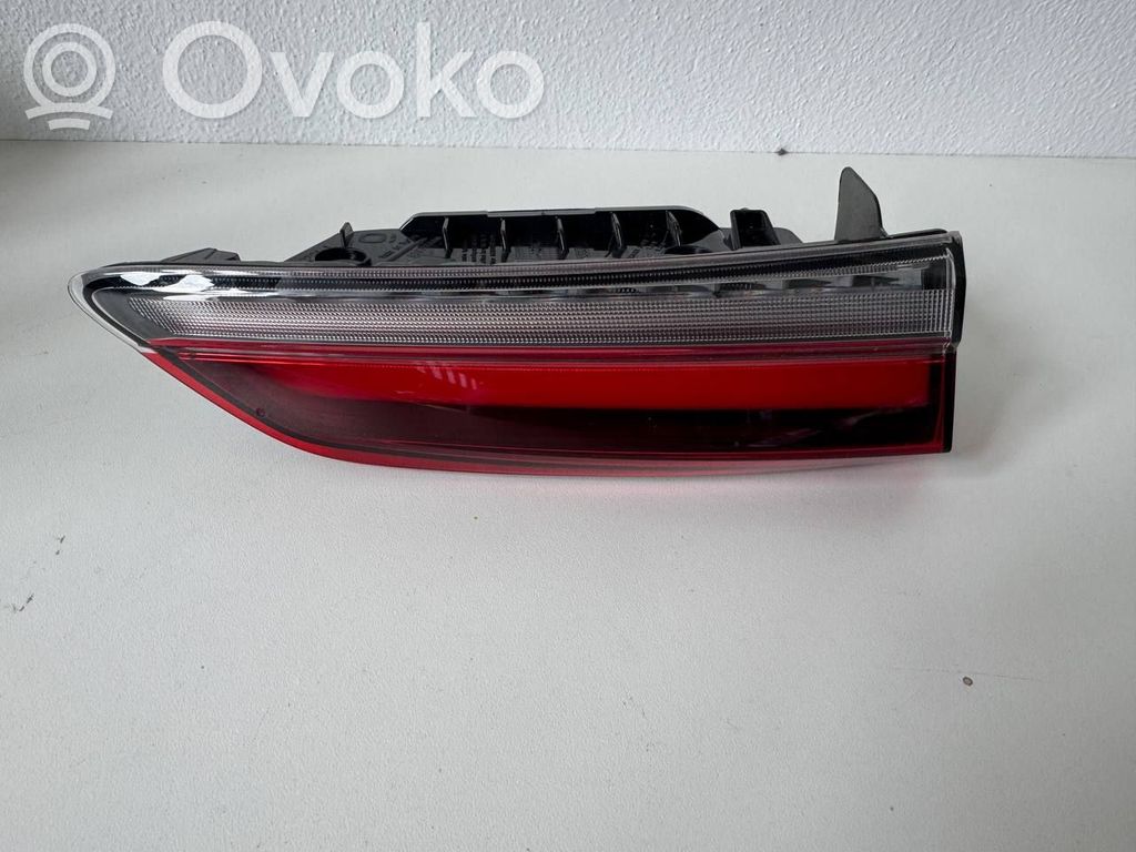 Skoda Karoq Takaluukun takavalot 