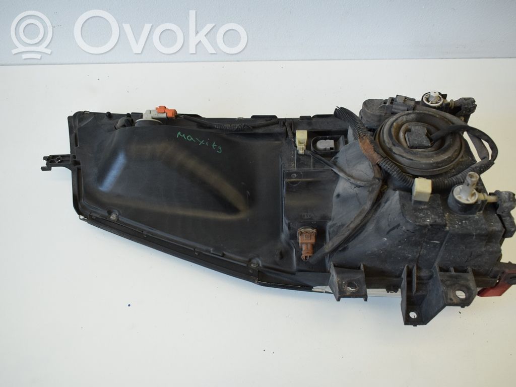 Renault Maxity Rear/tail lights 