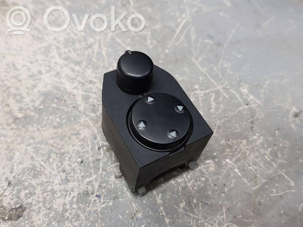 Audi A3 S3 8L Wing mirror switch 